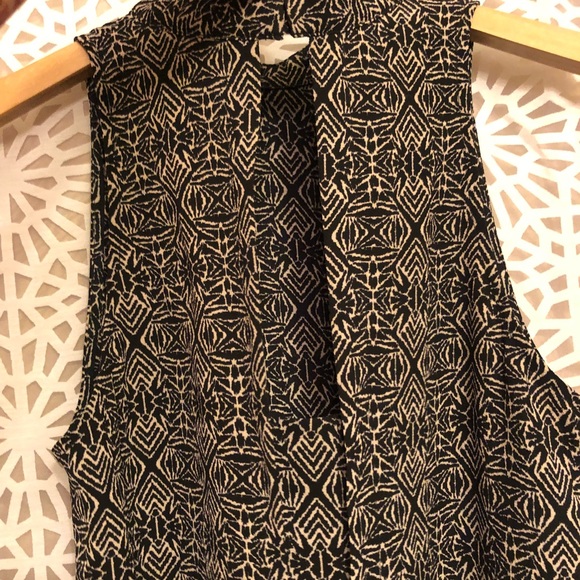 ASTR Printed Mock Neck Dress - Picture 6 of 6